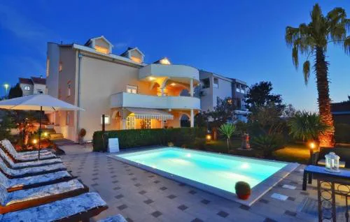 Lovely Apartment In Zadar