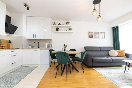 Musulin apartment with balcony and garage