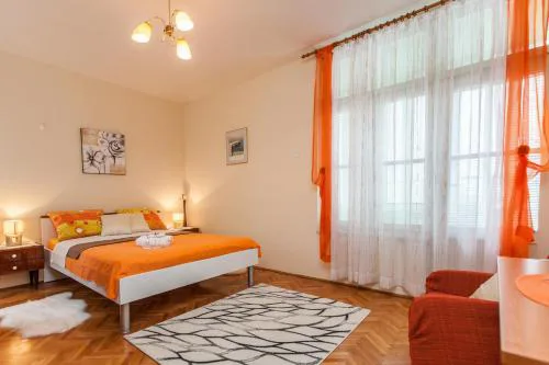 Nena City Center Apartment