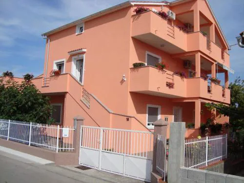 Niko Apartment