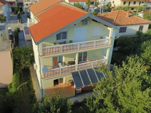 Pavlo Apartments