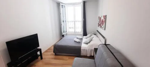 Peninsula Apartment
