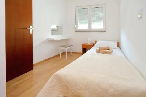 Pepi Apartments 2