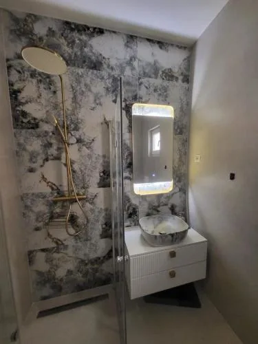 Room Natali