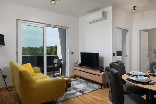 Zara Sunset Apartment