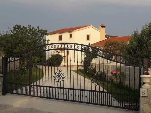 Apartment Ljilja