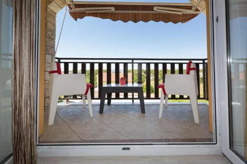 Apartments & Rooms Laganini SARA