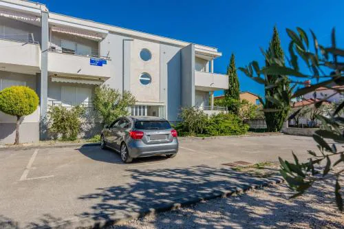 Apartments with parking space Zaton, Zadar - 24445