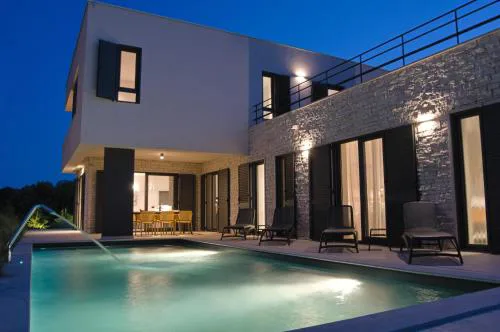 Villa Aenona