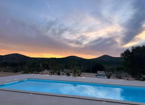 New luxury villa BRDINE