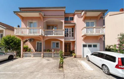 Amazing Apartment In Biograd Na Moru
