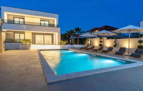 Amazing Home In Biograd Na Moru