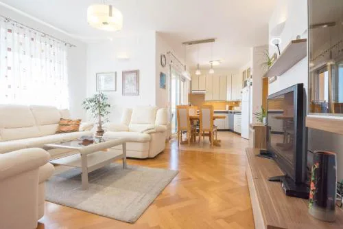 Spacious apartment on a great location -Apartment Kuhta