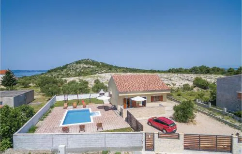 Two-Bedroom Holiday Home In Biograd