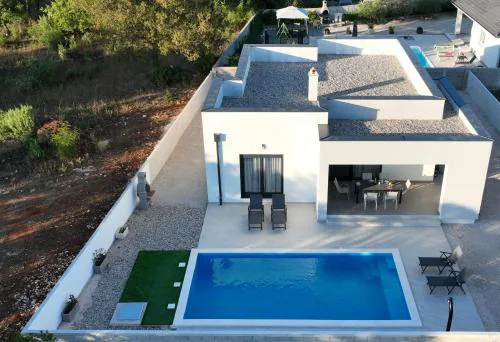 Villa Zara Blu