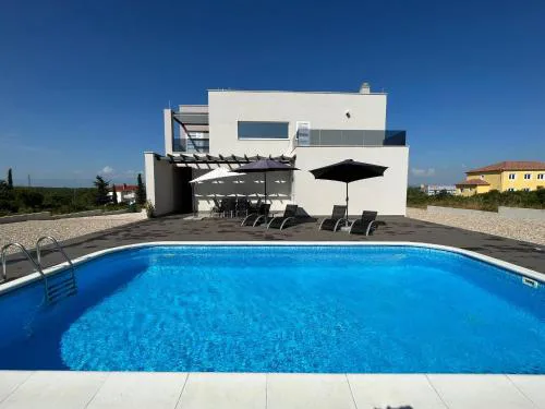 Villa Hedonist
