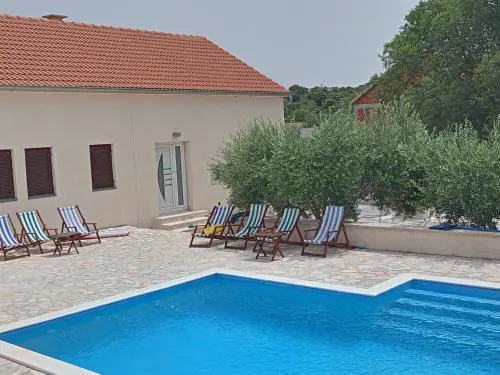 Kuća za odmor Mira blizu Biograda na moru