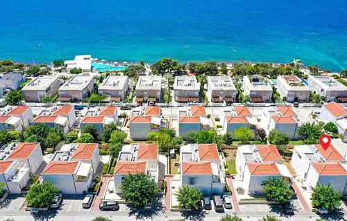 Gorgeous Apartment In Petrcane