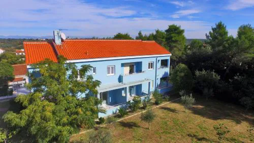 Sara Apartments
