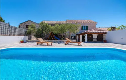 Awesome Home In Drage