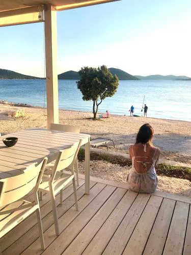 BUQEZ Eco Resort - beachfront 20 & House 42