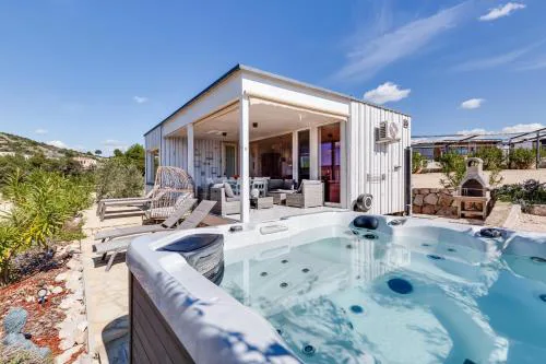 BUQEZ ECO RESORT - Villa 3 - Beautiful sea view - directly by sea