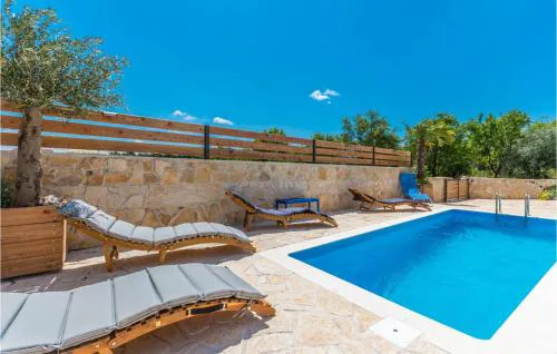 Pet Friendly Home In Drage With Wifi