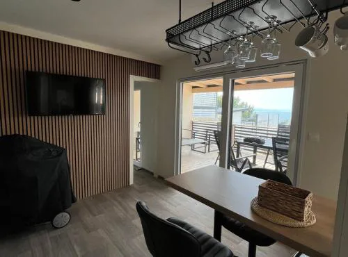 Tranquil Tides Drage Mobile Home with Terrace and Sea View