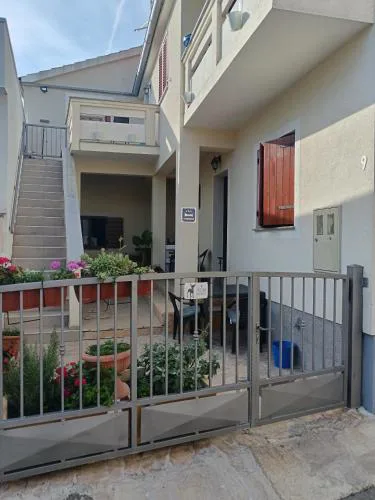 Apartments with parking space Sveti Filip i Jakov, Biograd - 23778