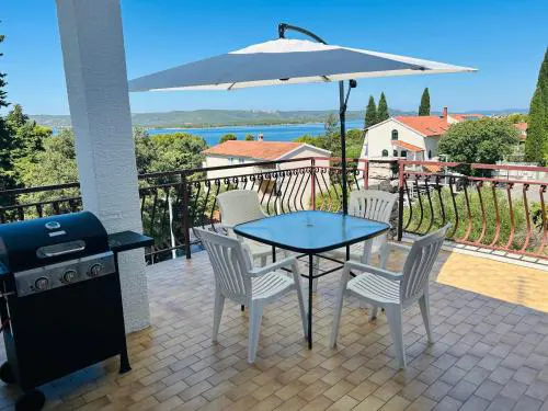 Danyja Apartments