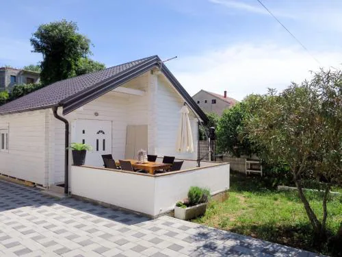 Holiday Home Dada by Interhome