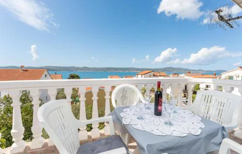Lovely Apartment In Sveti Filip I Jakov