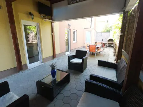 SOLARIS ANTONELA Modern Apartments with Sea View & Free Private Parking