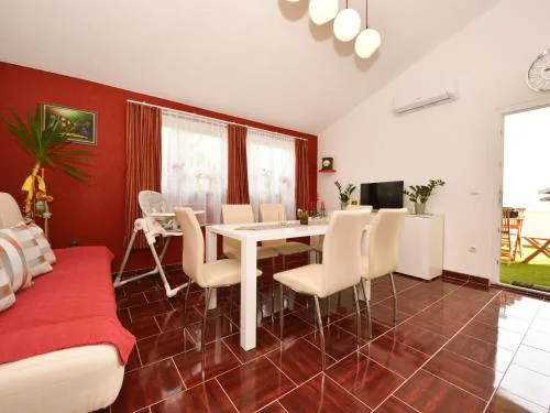 Apartment Zalazak Sunca by Interhome
