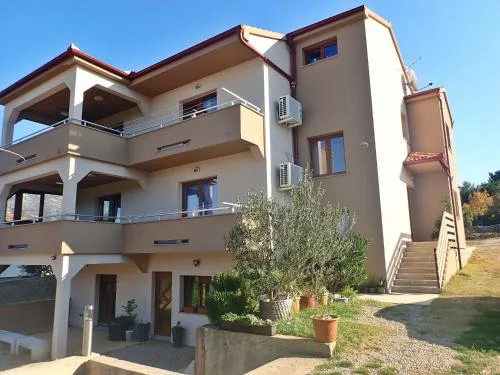 Apartment in Rovanjska near Velebit Mountains