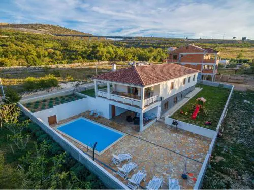 Holiday home in Jasenice 31210