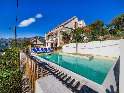 Holiday home in Jasenice 33303