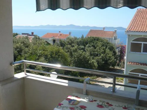 Apartment in Kozino by the Beach & Pine Forests, cleaning included