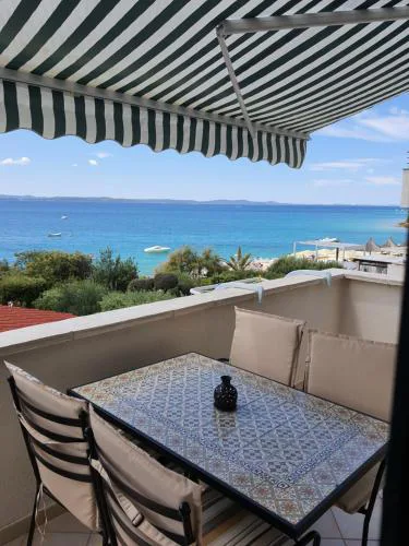 Apartments with sea view