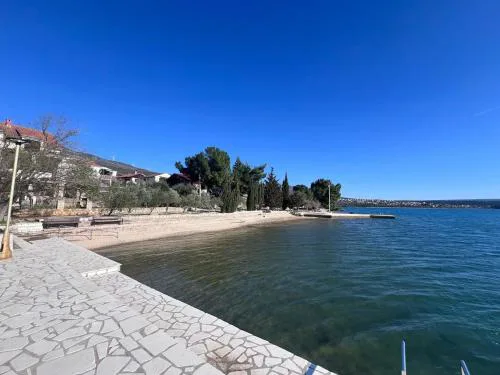 GMZ beachfront apartment, Croatia