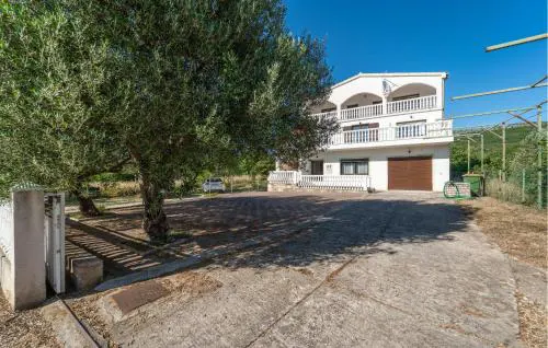 Lovely Apartment In Krusevo With Wifi