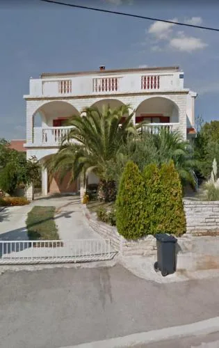 Apartments Maruna