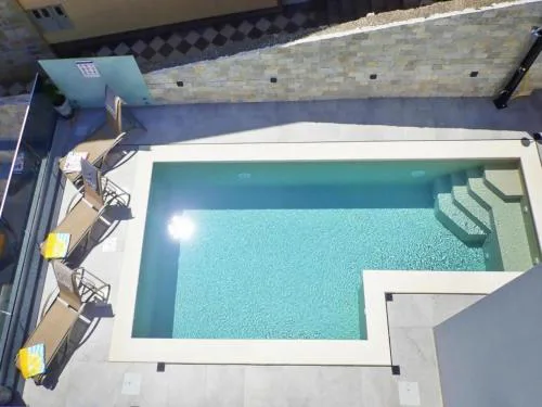 Holiday Home Maslenica with Private Pool
