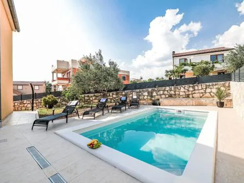 Holiday Home Nekić by Interhome