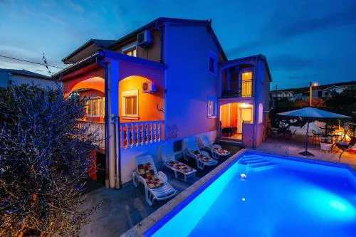 MY DALMATIA - Holiday home Favorit with private pool & sea view