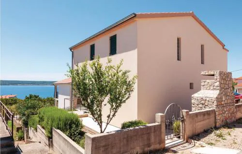One-Bedroom Apartment In Maslenica