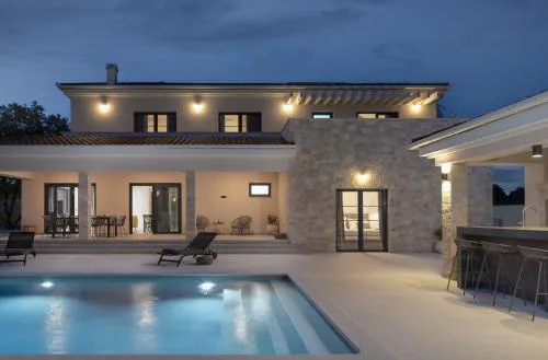 Villa Zrinchi ZadarVillas