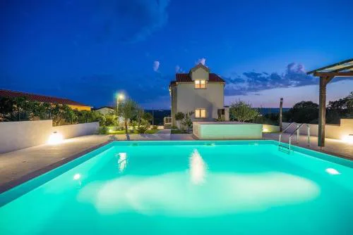 Family friendly house with a swimming pool Krusevo, Novigrad - 24069