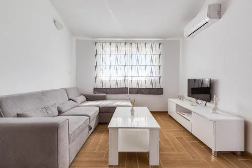 Apartmani Pocrnić