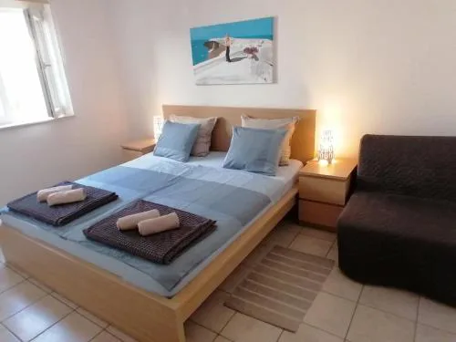 Apartmani Punta Pakoštane